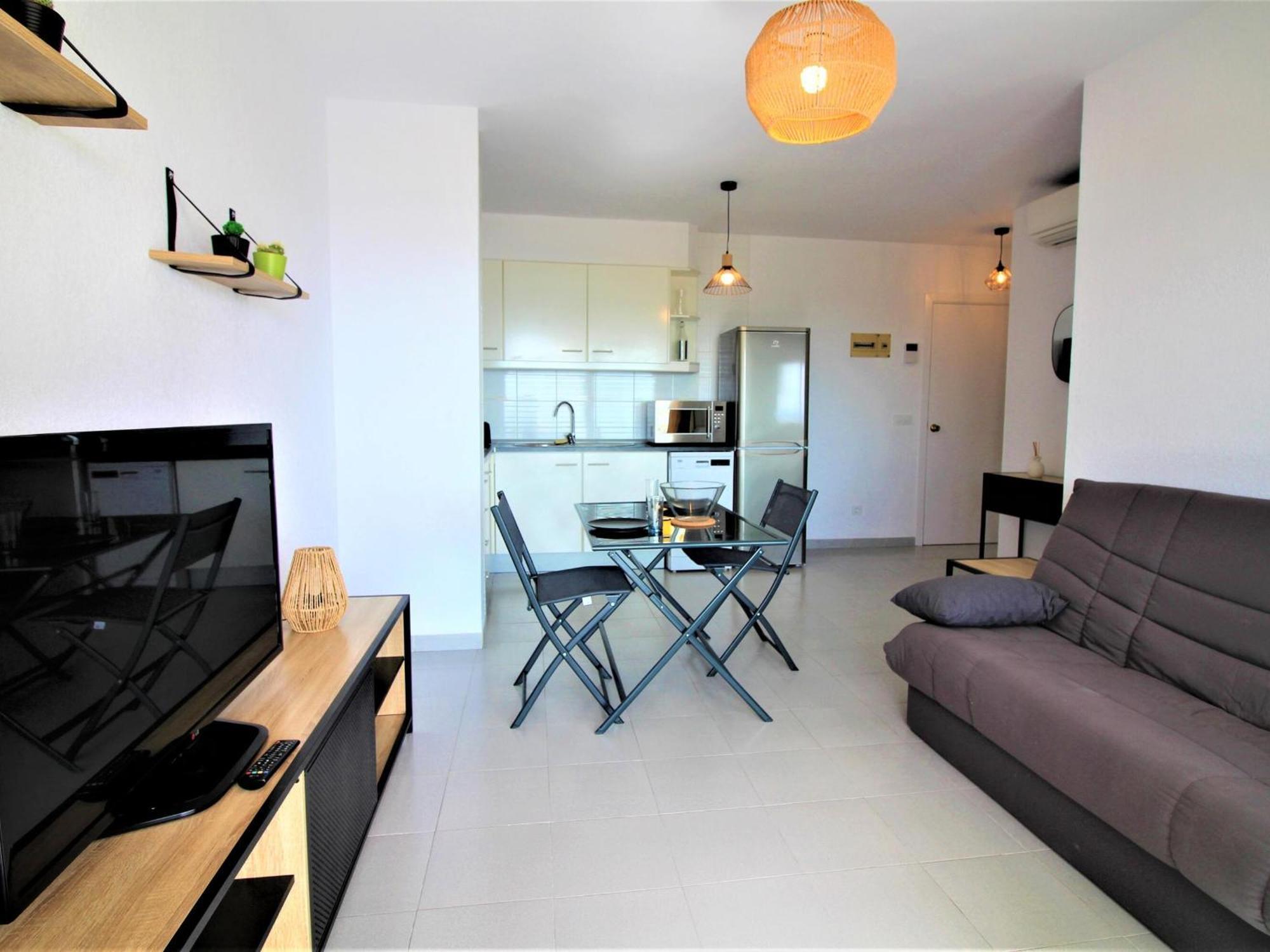 2189 Rocmar 3 3-c, Excelente Situacion Frente Al Puerto Pesquero Y Con Vista A La Bahia. Gran Terraza. Gran Parking Publico Delante. - Es-258-59 Apartamento *