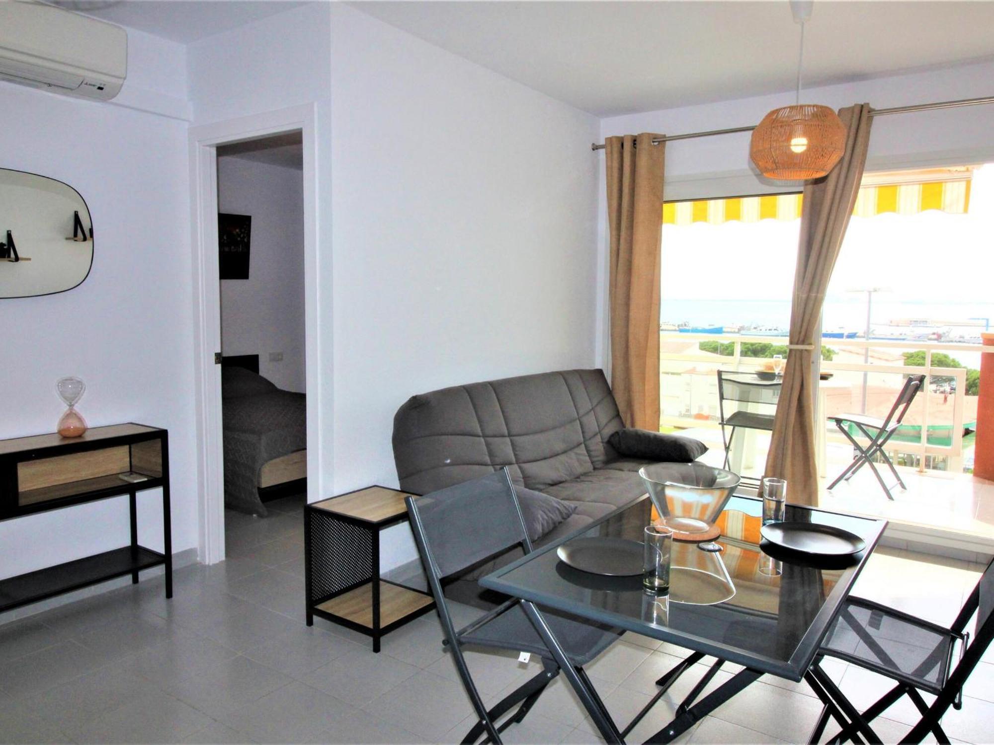 2189 Rocmar 3 3-c, Excelente Situacion Frente Al Puerto Pesquero Y Con Vista A La Bahia. Gran Terraza. Gran Parking Publico Delante. - Es-258-59 Apartamento Rosas
